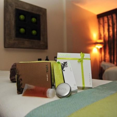 The Twelve Hotel Bearna Esterno foto