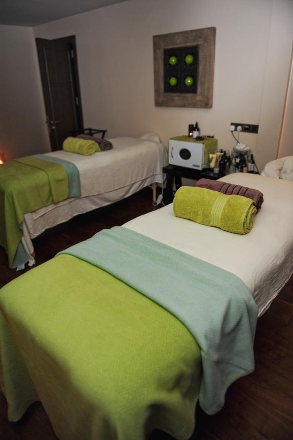 The Twelve Hotel Bearna Esterno foto
