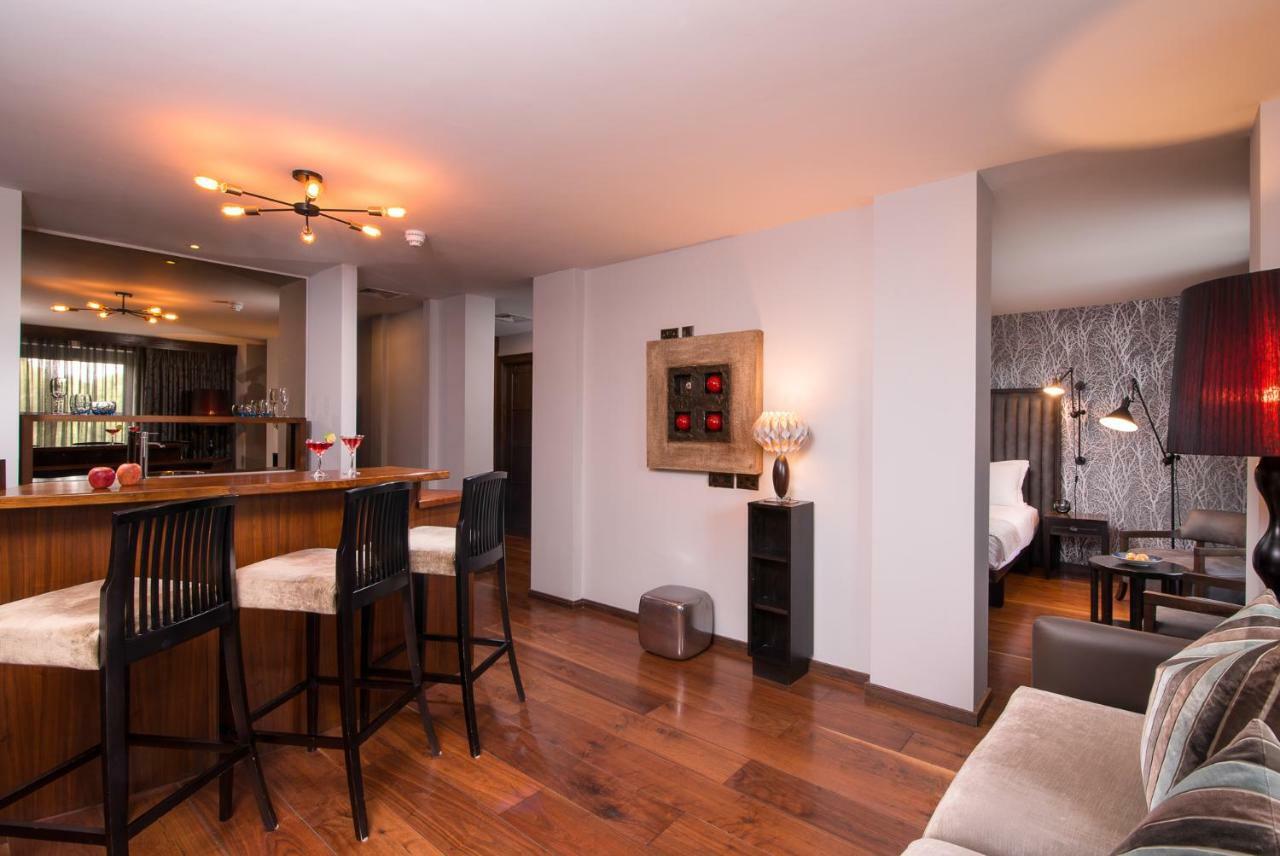 The Twelve Hotel Bearna Esterno foto