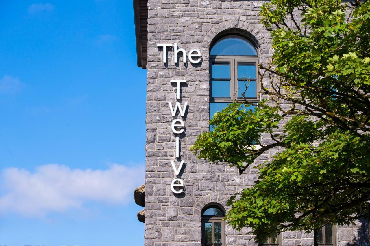 The Twelve Hotel Bearna Esterno foto