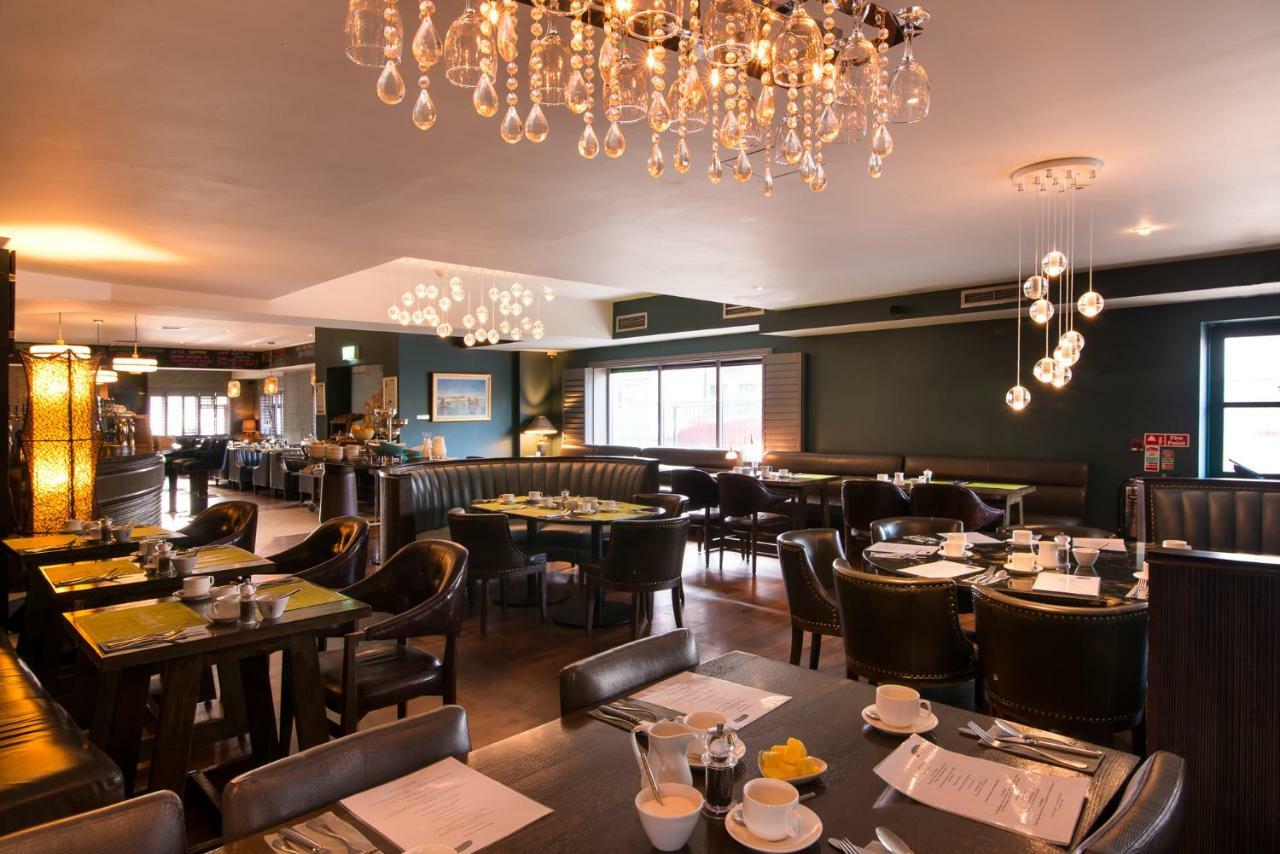 The Twelve Hotel Bearna Esterno foto