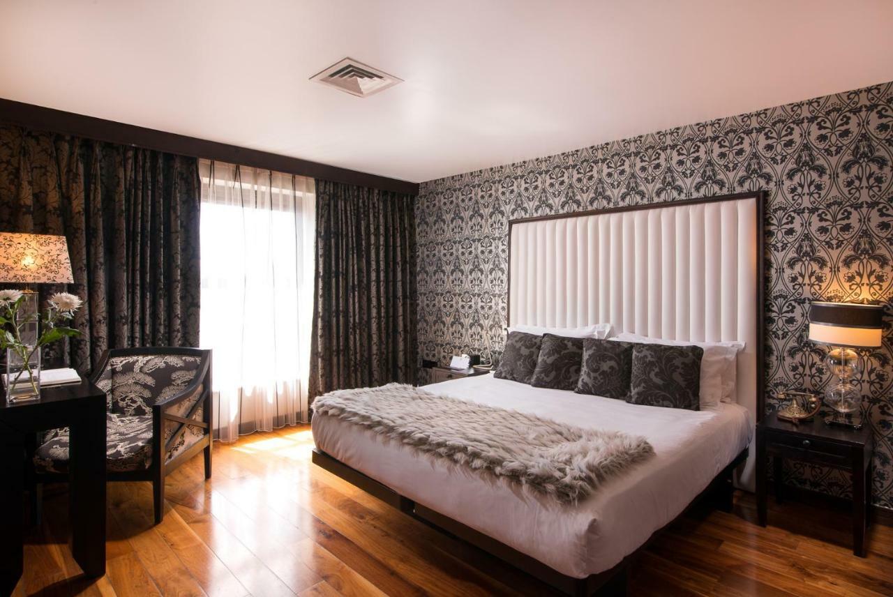 The Twelve Hotel Bearna Esterno foto